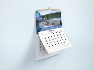 Mockup de muestra del calendario de pared 2026 con frases motivacionales para manifestar tus deseos